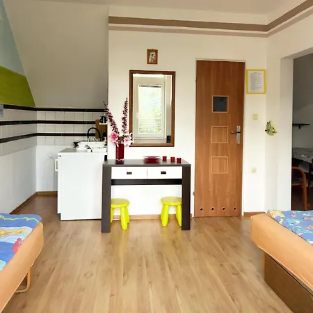 Panasz Πανσιόν Karwia
